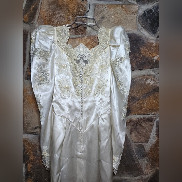 My fair bride vintage wedding dress - Picture 7 of 10